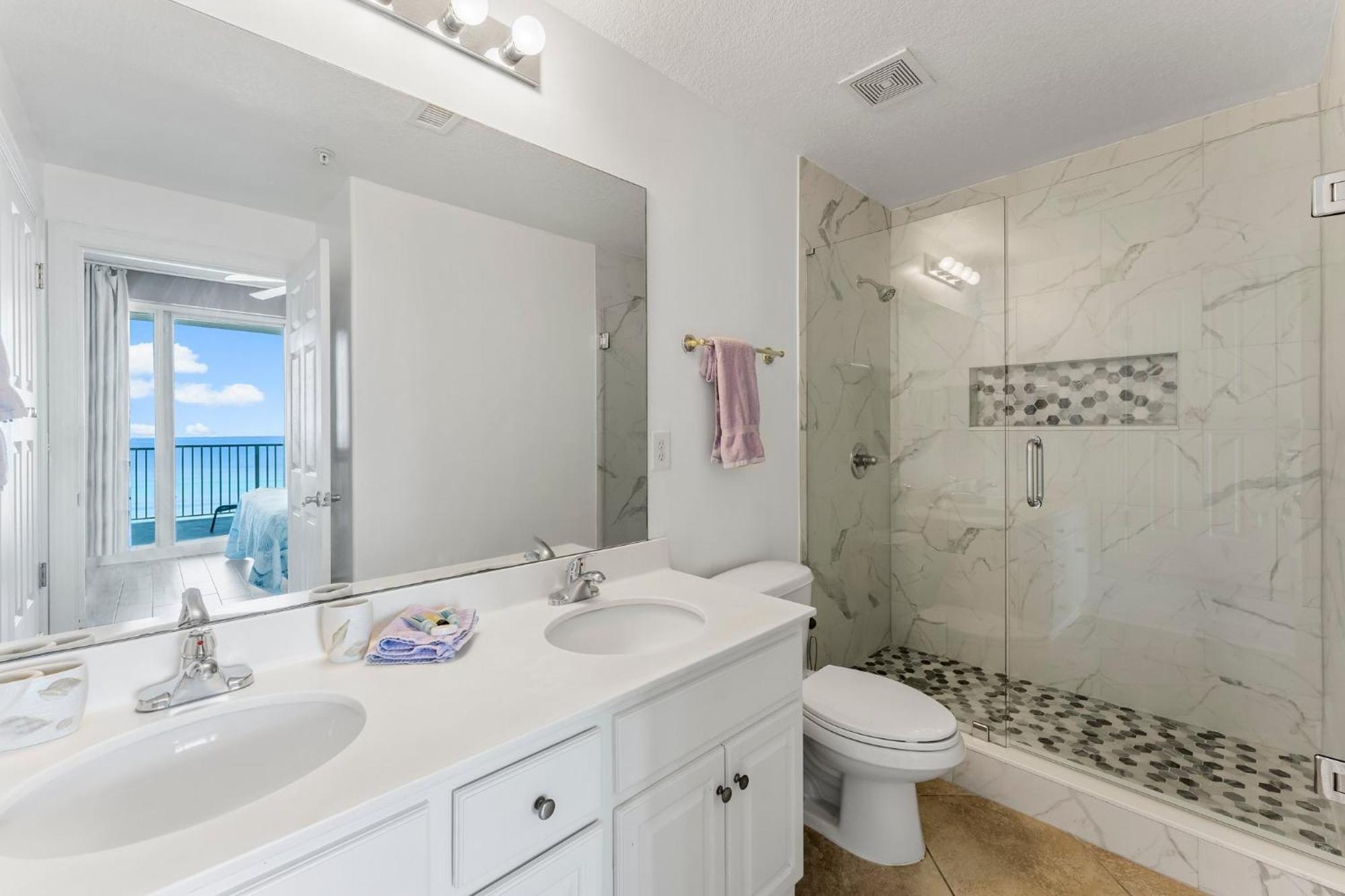 Ocean Reef Beach Resort! Beach Front! Free Seasonal Beach Chairs! By Dolce Vita Getaways Pcb Panama City Beach Extérieur photo